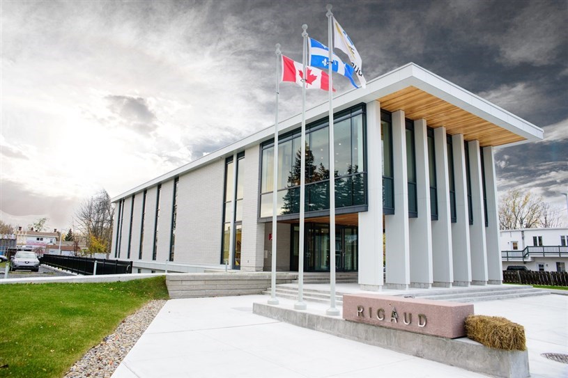 Réorganisation et abolition de services à Rigaud