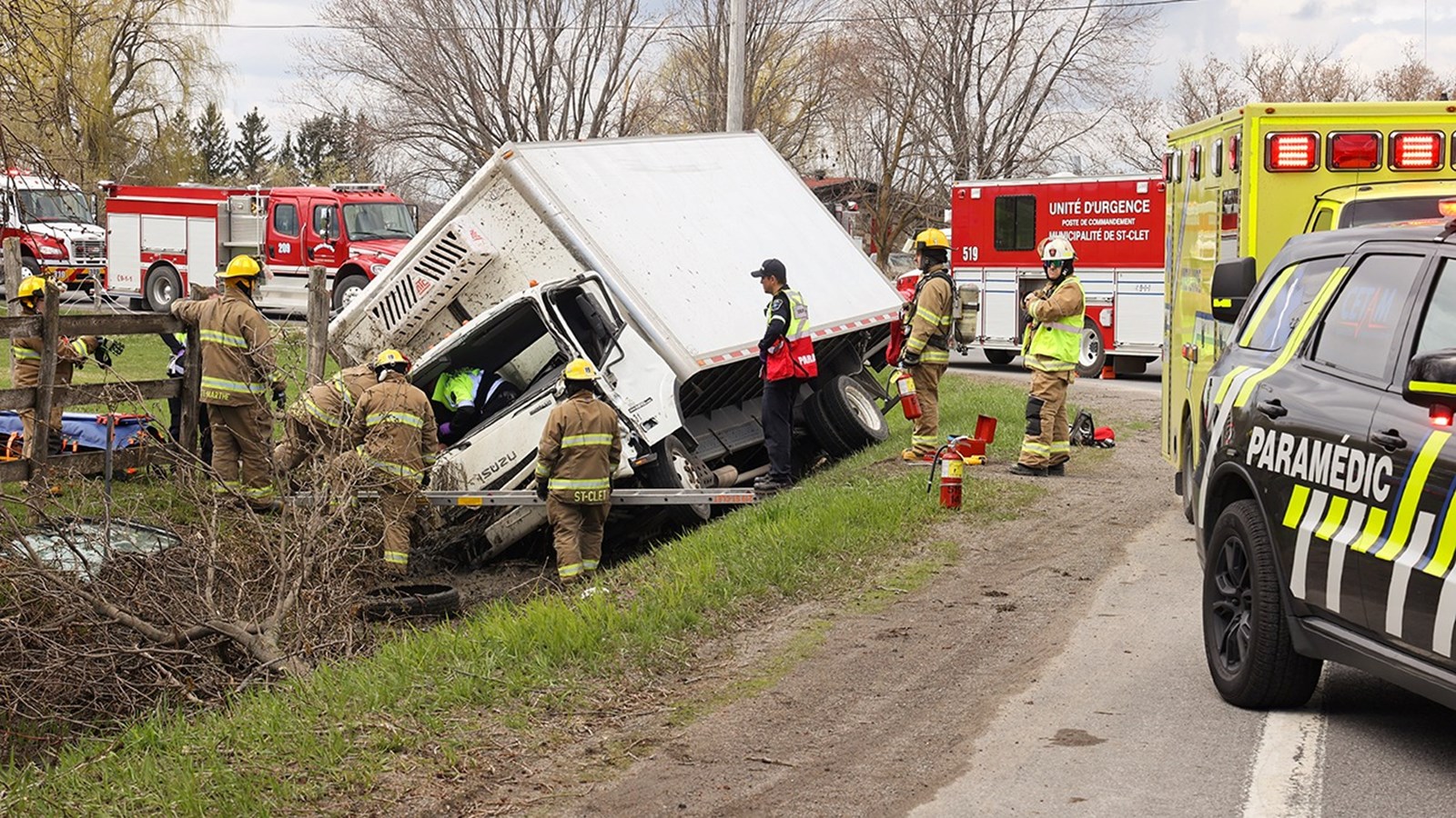 Un conducteur souffre de blessures importantes à la suite d'une violente collision