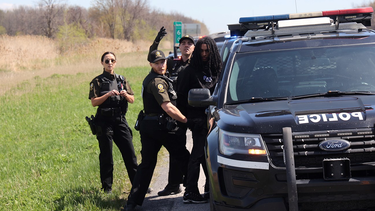 Deux arrestations sur l'autoroute 20 à Saint-Zotique