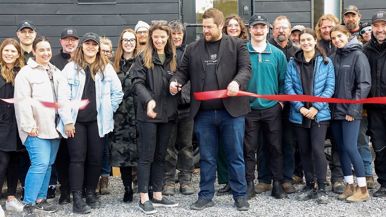 Une nouvelle boutique mobile pour la Ferme écologique Petit Brûlé