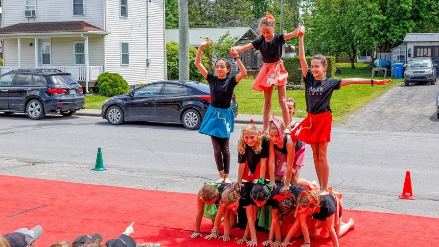 Un spectacle extérieur pour clore de belle façon le Festi-Cirque 