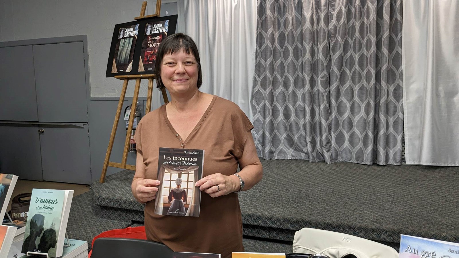 L'autrice Sonia Alain, et ancienne résidente de Vaudreuil-Soulanges, a participé à l'activité ce samedi