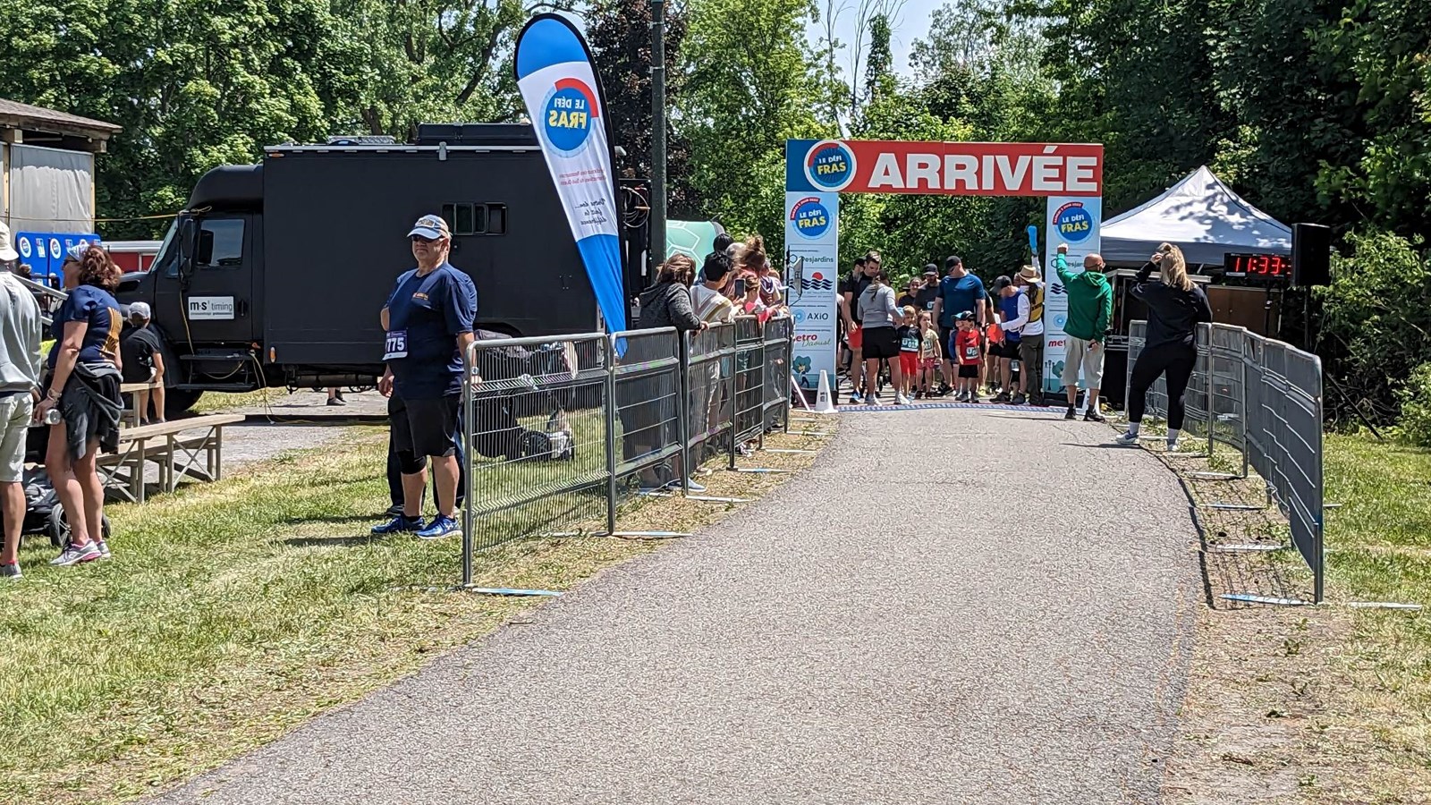 Au cours de la journée de samedi, 560 personnes ont pris part à l'un des départs du Défi FRAS