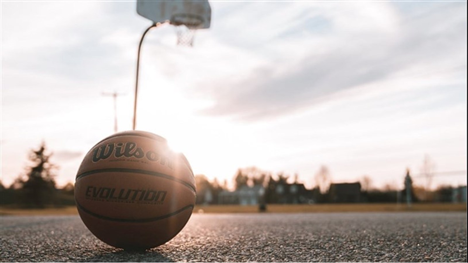Un terrain de basketball aménagé au parc Desforges de Coteau-du-Lac?