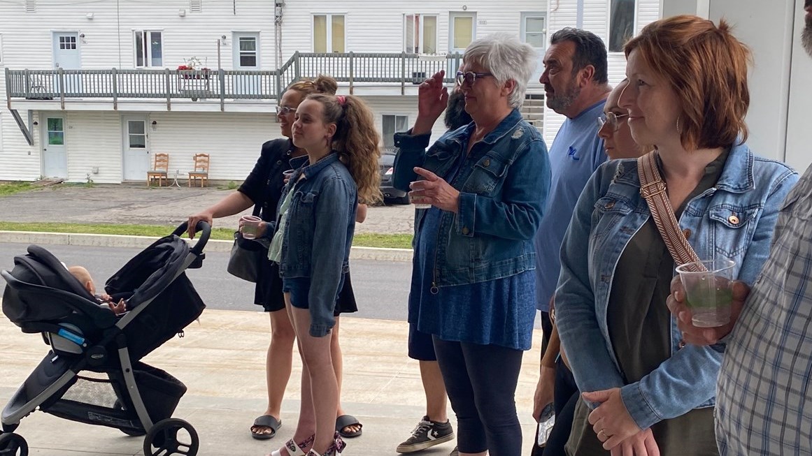 Une Chaise des générations remise aux élus de Rigaud