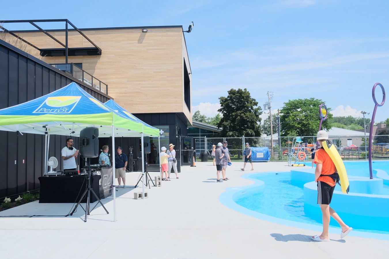 Une centaine de baigneurs à l'ouverture du Complexe aquatique