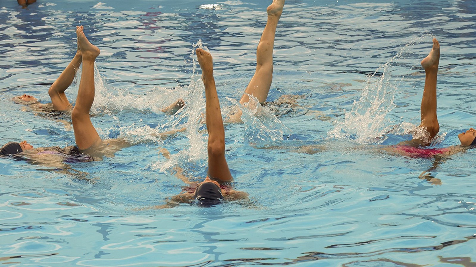 Retour en images sur le premier spectacle caritatif du Club aquatique de la Ville de L’Île-Perrot