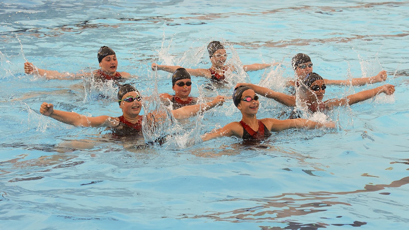 Retour en images sur le premier spectacle caritatif du Club aquatique de la Ville de L’Île-Perrot