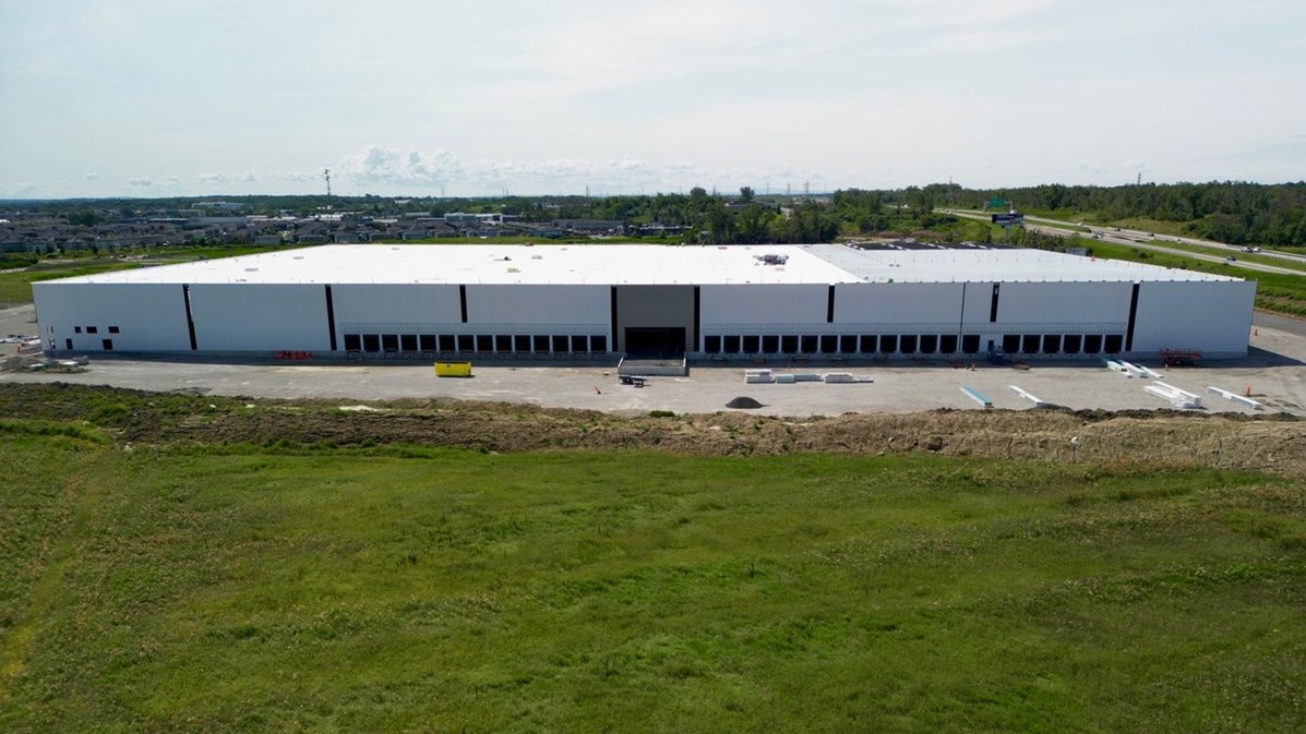 La construction du nouveau centre de distribution de Walmart à Vaudreuil-Dorion avance bien