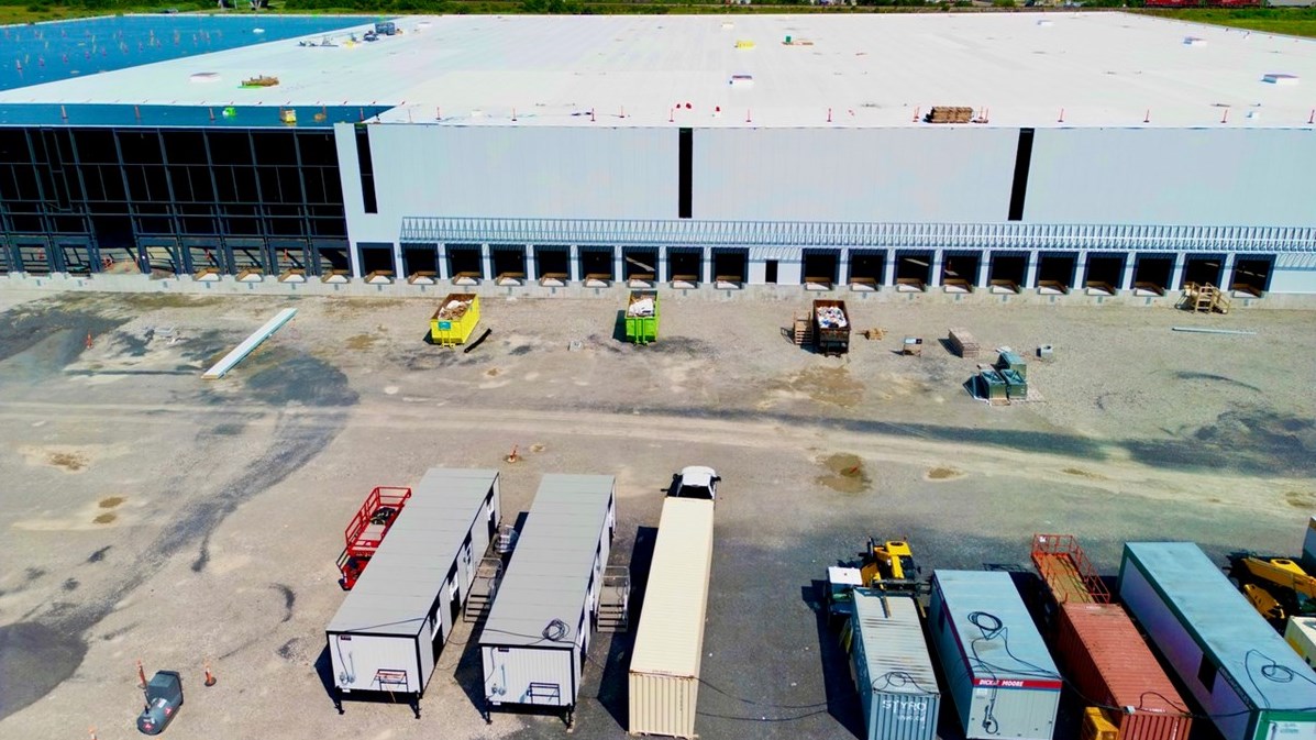 La construction du nouveau centre de distribution de Walmart à Vaudreuil-Dorion avance bien