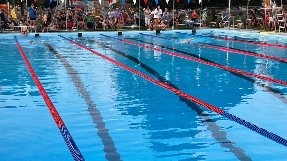 Retour en images sur la première compétition du CAVIP Complexe aquatique de l'Île Perrot