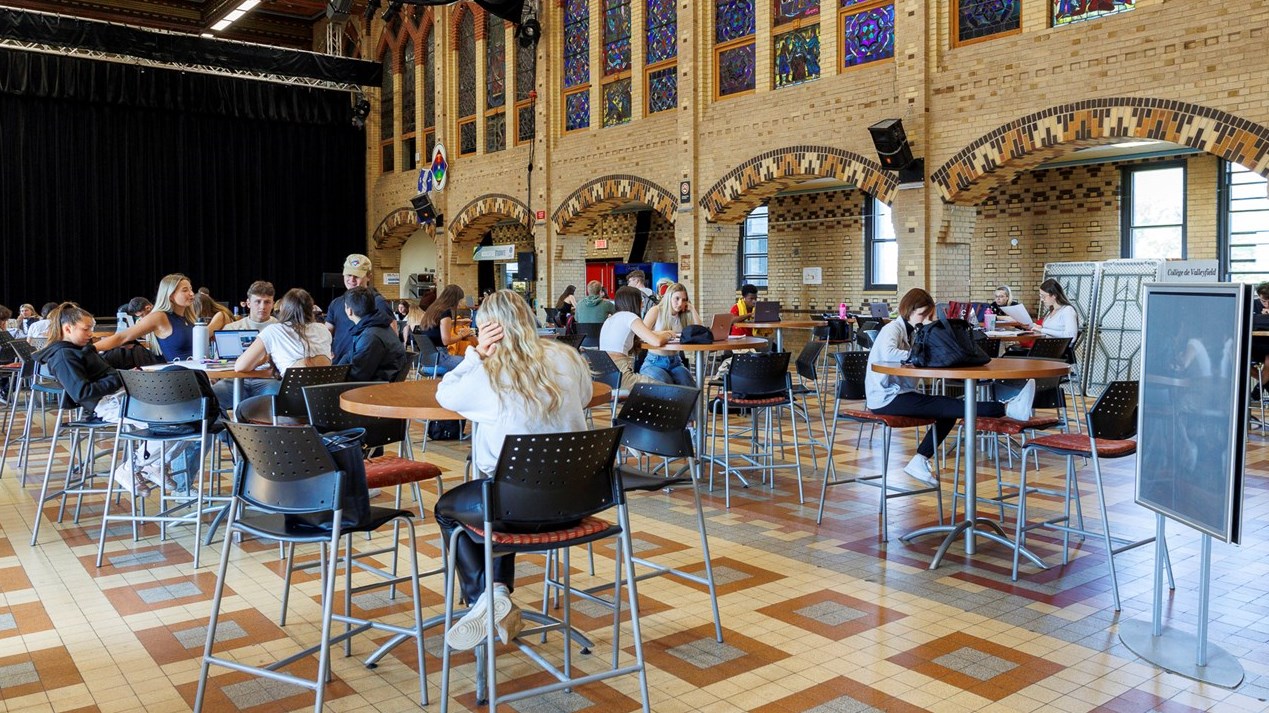 Le Cégep de Valleyfield étudie les options pour rénover le Café chez Rose qui répond actuellement à plusieurs besoins 