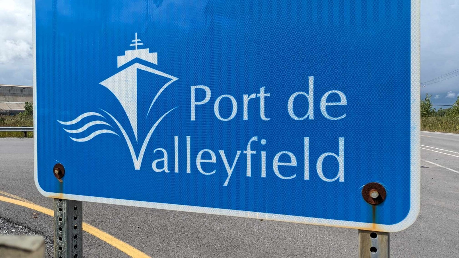 Port de Valleyfield: une charge de 2 000 lb s'est affaissée sur un travailleur 