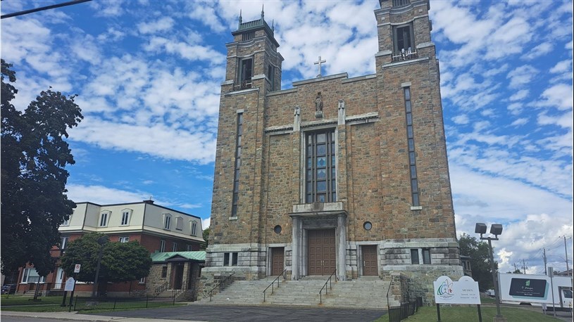 Une visite de l’église  de l’Immaculée-conception de Bellerive et une activité d’interprétation de ses tableaux géants est prévue ce dimanche 10 septembre 