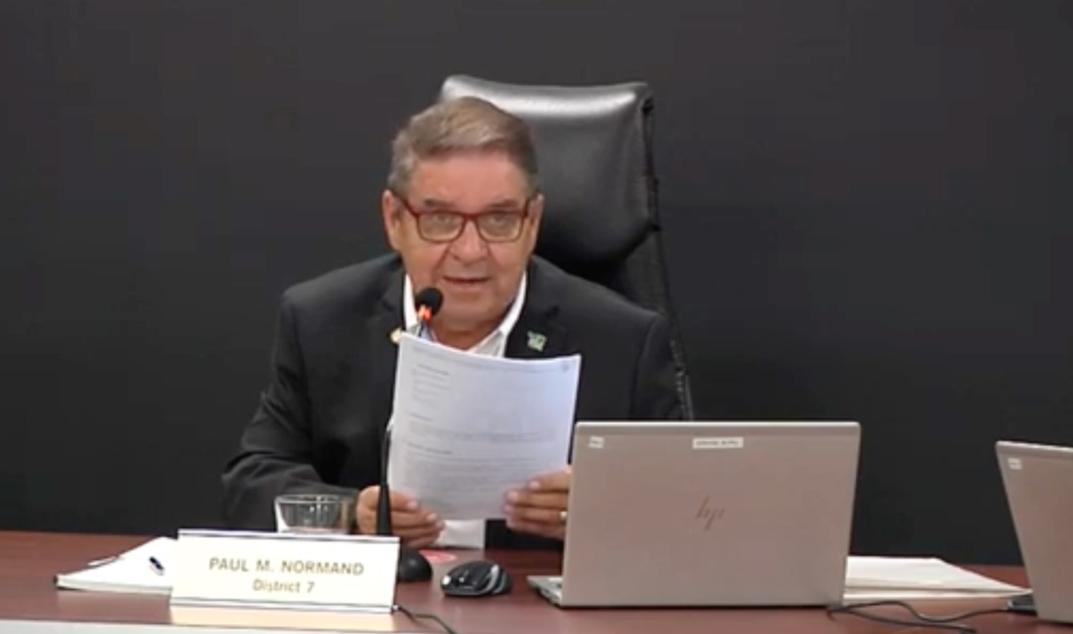 Plainte contre deux employés de Vaudreuil-Dorion: Dossier clos mais...