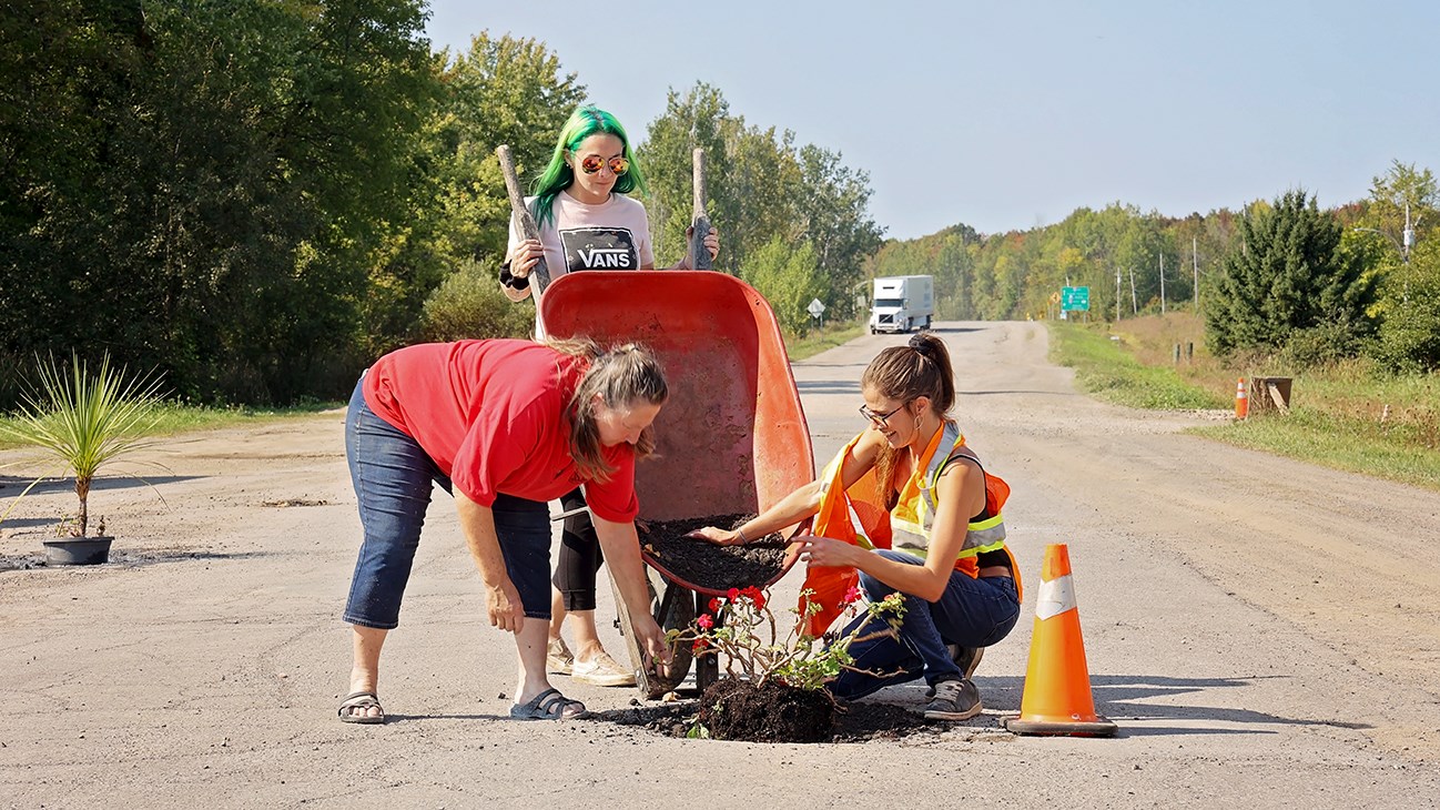 À «boutte», elle embellit la route 342 à Pointe-Fortune