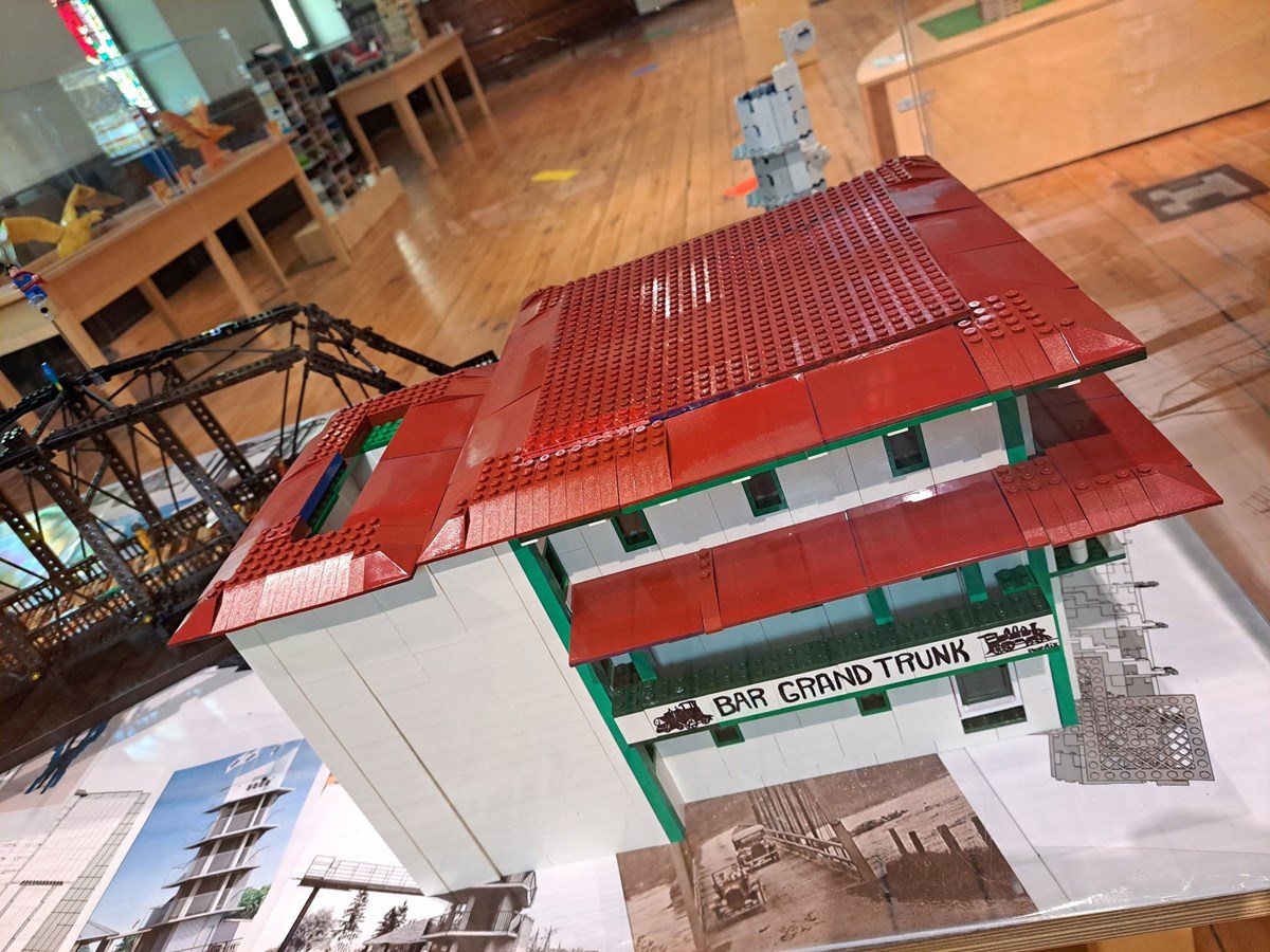 Véritable institution dans Salaberry-de-Valleyfield, le bar le Grand Trunk figure dans l'exposition