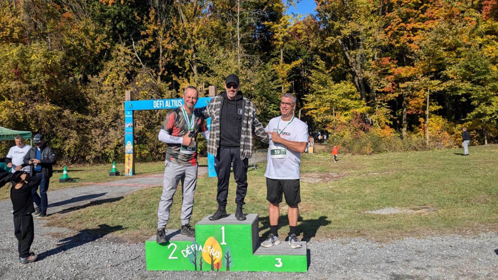 Chez les hommes, les trois premiers candidats à avoir terminé la course le plus rapidement sont: en troisième place: Marc-André Masson, en deuxième position: Éric Sauvé et au premier rang: Donald Bissonnette 