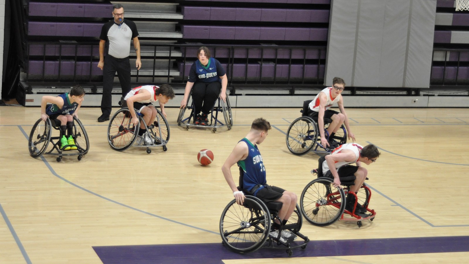 Les Aigles, la formation du Sud-Ouest en basketball en fauteuil roulant, ont résisté le plus qu’ils le pouvaient contre la Capitale national et ils ont marqué 15 points dans leur revers