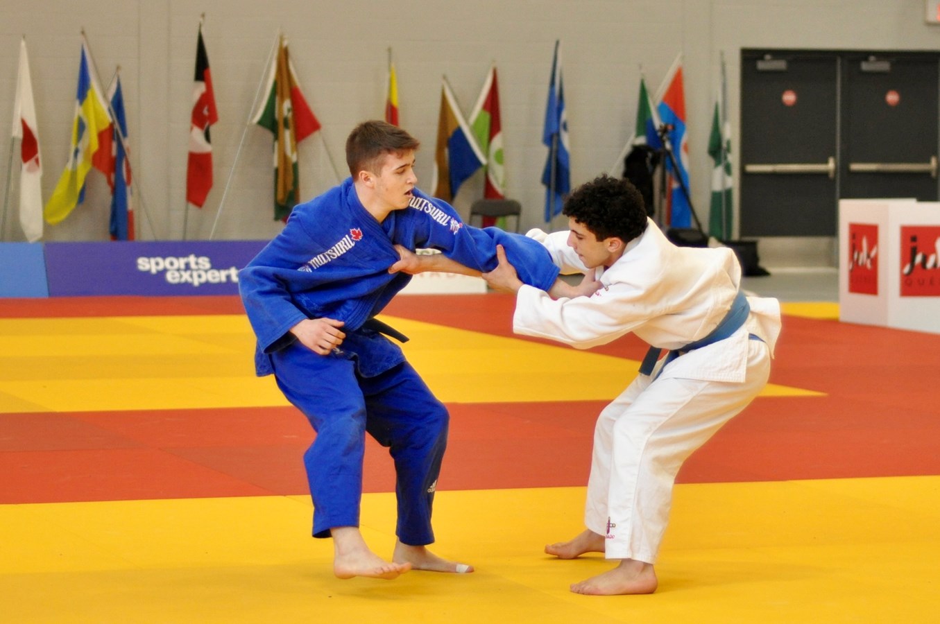 Antoine Cassista, en bleu, a connu un magnifique parcours pour atteindre le podium