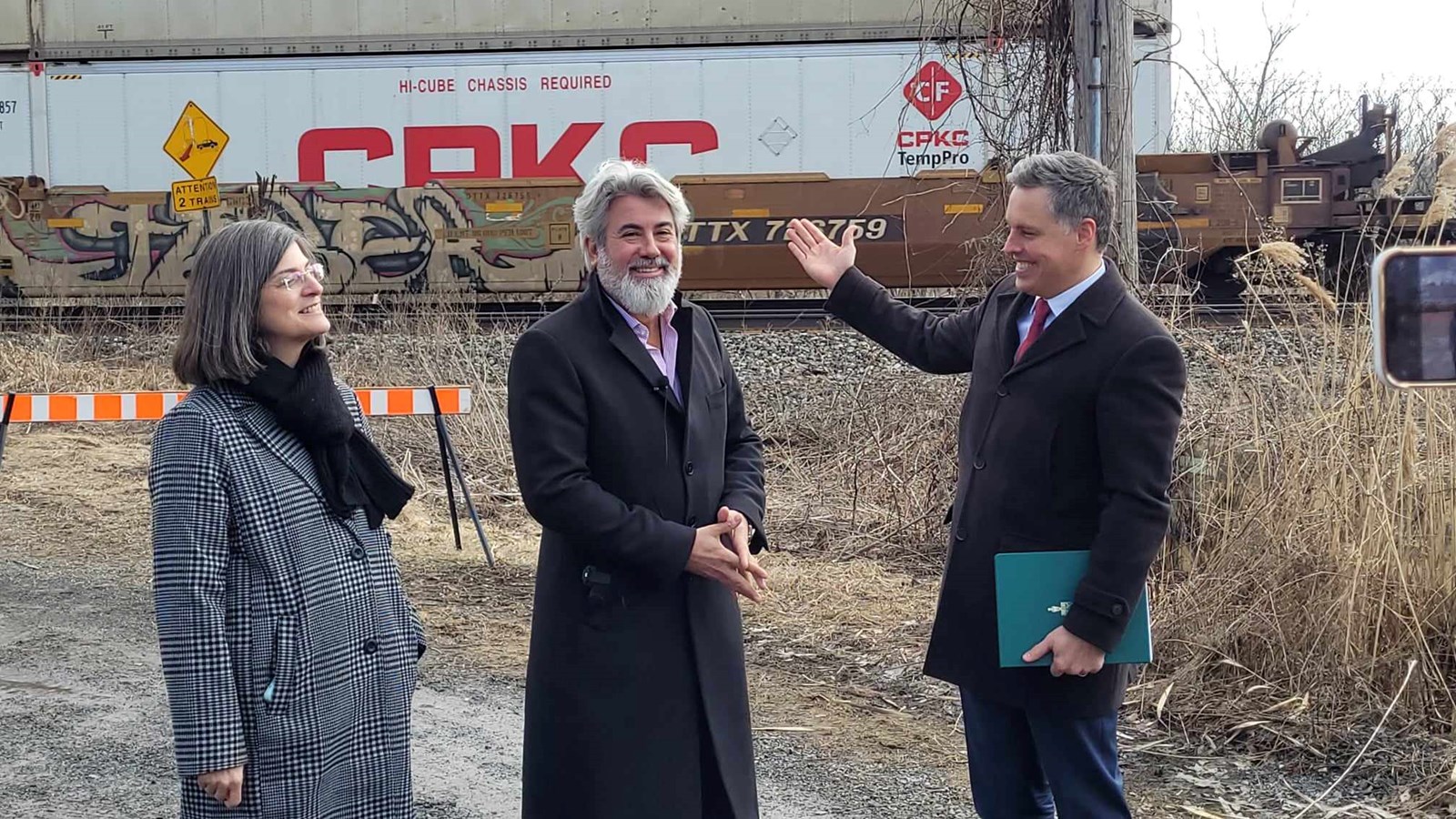 EN VIDÉO | Peter Schiefke et Pablo Rodriguez annoncent un investissement important à Saint-Lazare