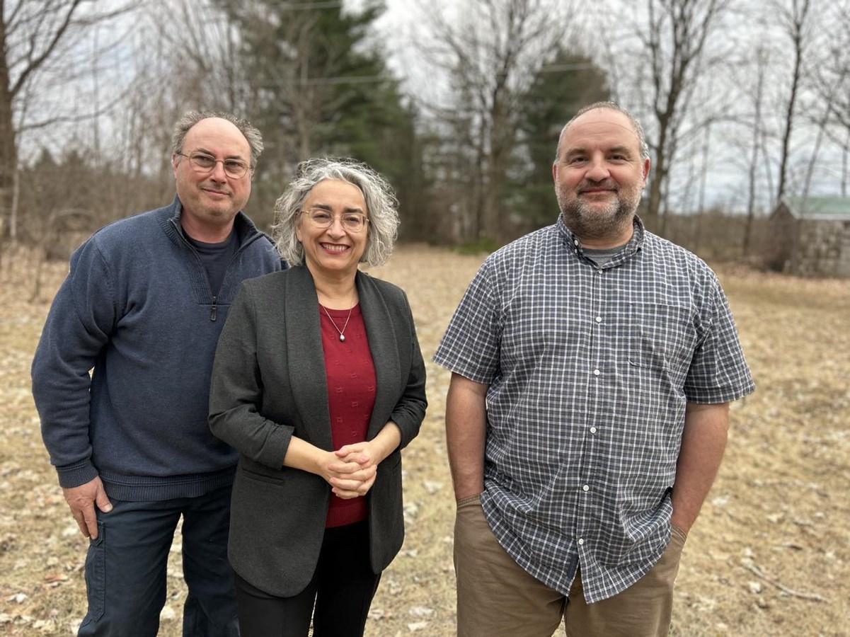 Le Bloc Québécois milite pour une suspension de taxe pour les producteurs de vin d'érable et de fruits