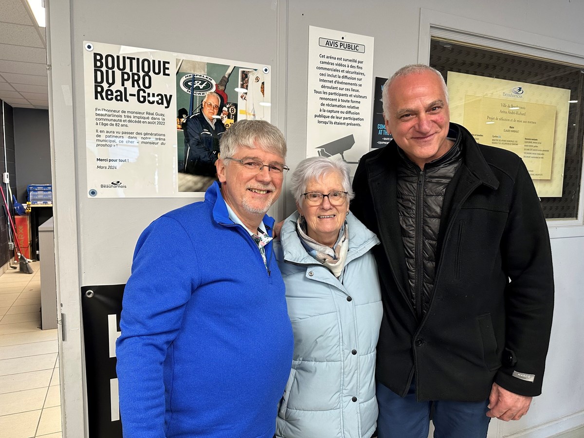 Dévoilement d'une plaque commémorative en l’honneur d'un citoyen impliqué à Beauharnois
