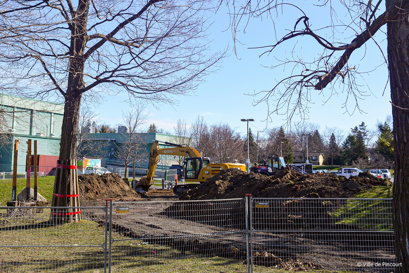Pincourt débute la construction des terrains de basketball