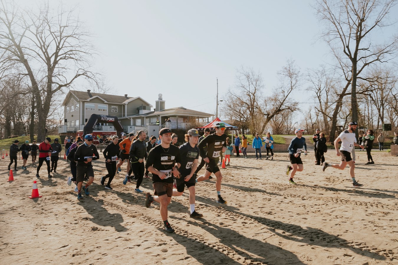 4 000$ amassés pour l'achat d'équipements sportifs au Cégep de Valleyfield
