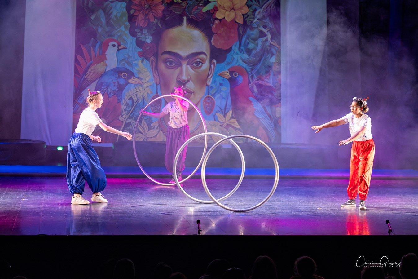 La troupe de cirque des Trois-Lacs en met plein la vue