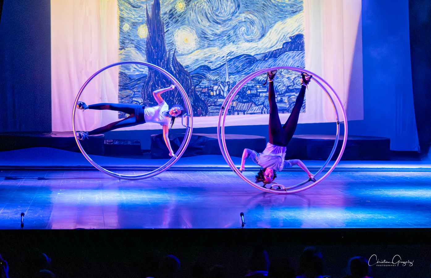 La troupe de cirque des Trois-Lacs en met plein la vue