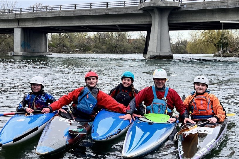 Sarah Maude Barette (St-Zotique), Benjamin Chagnon (St-Zotique) Benjamin Forgues (Rivière Beaudette) Justin Gagné (Coteau du Lac), Olivier Gagné (Coteau du Lac) compétitionnent chez les juniors et cadets