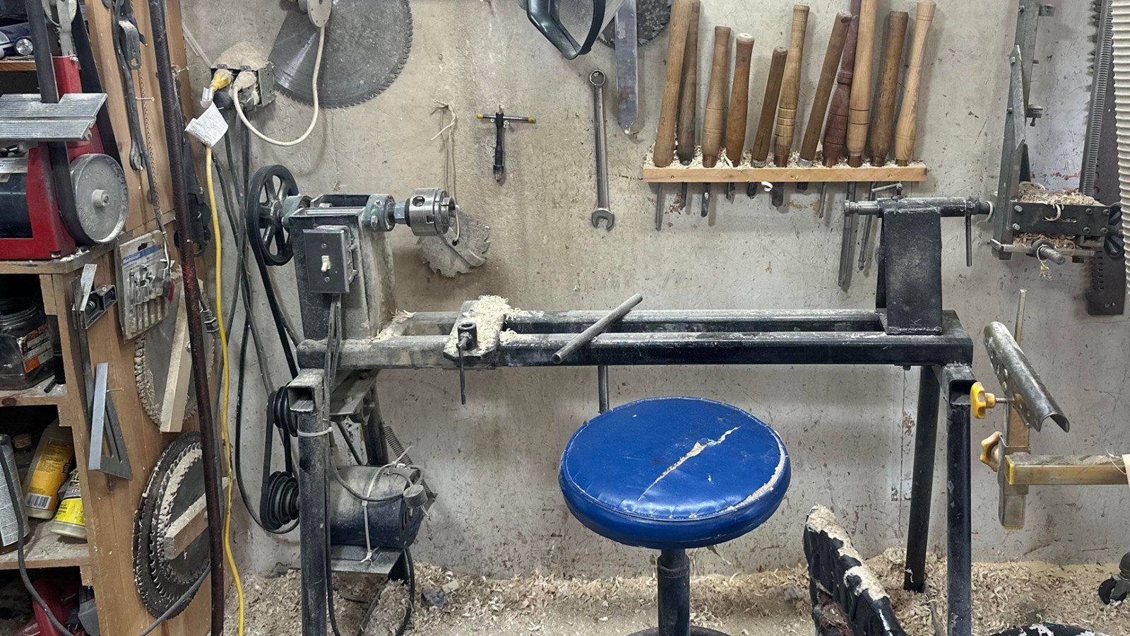 Le tour à bois construit par M. Allison