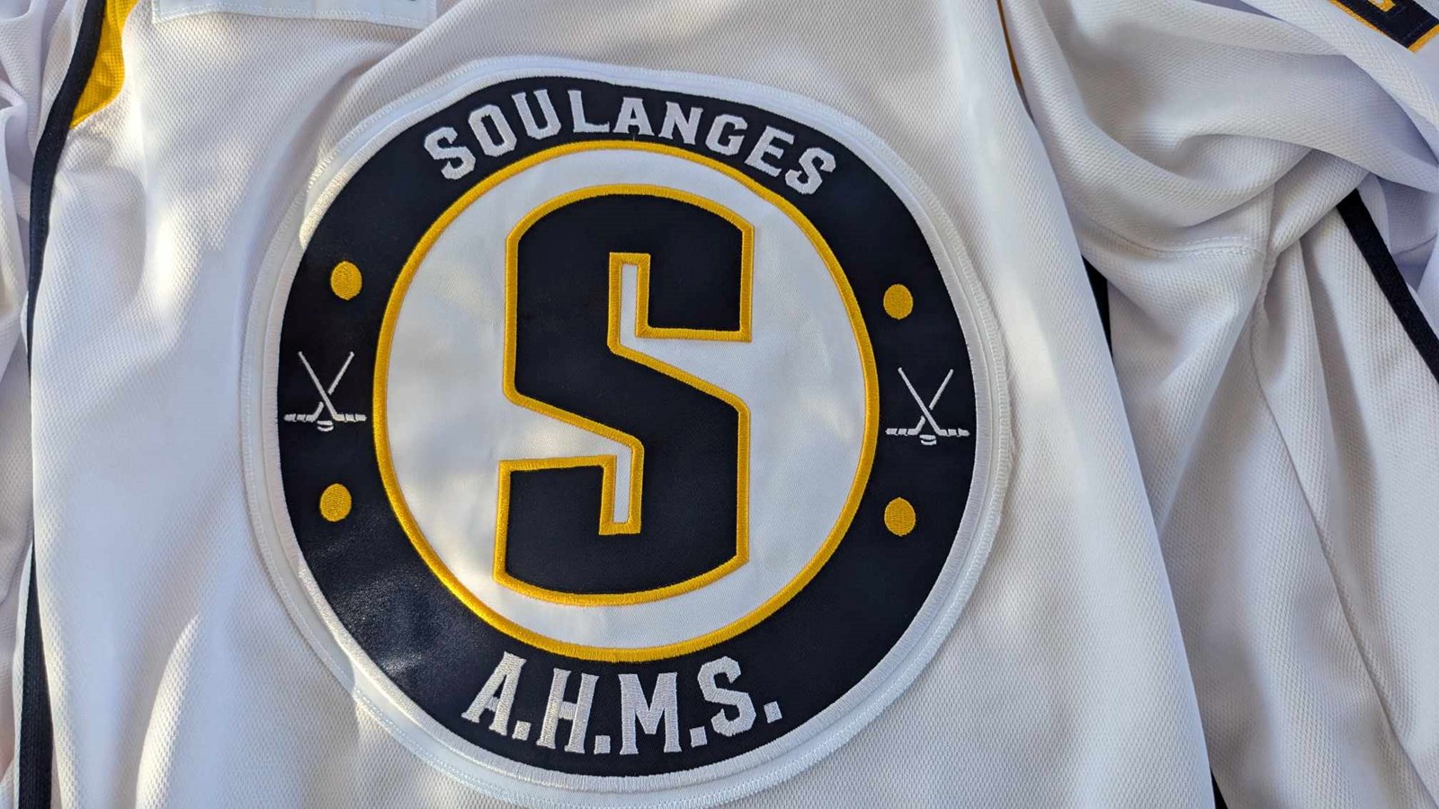 Un nouveau logo et des nouvelles couleurs pour l'Association de hockey mineur de Soulanges 