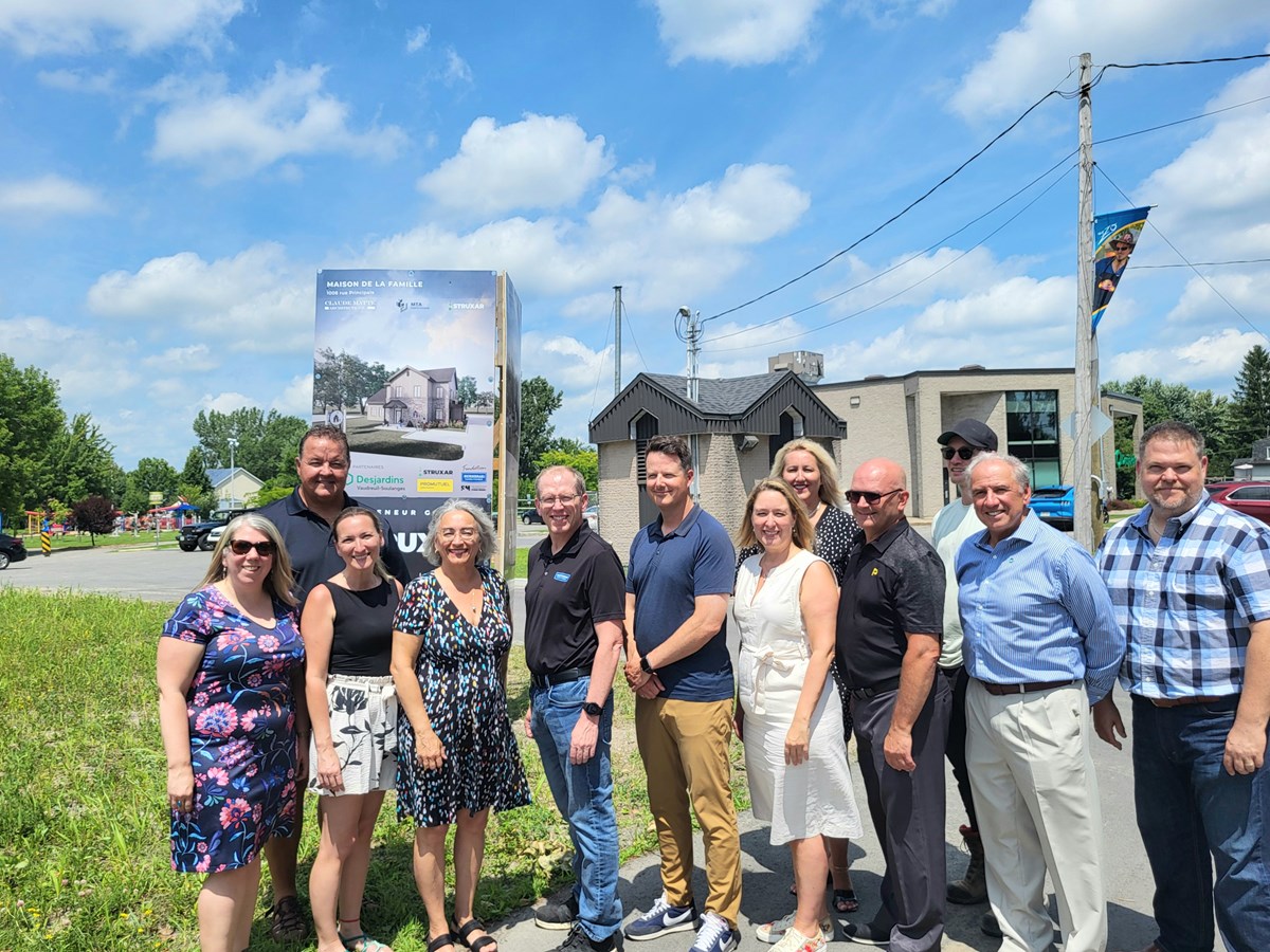 Symbolic groundbreaking for the Maison de la Famille