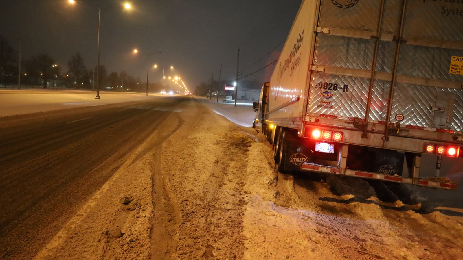 Une semi-remorque impliquée dans une sortie de route