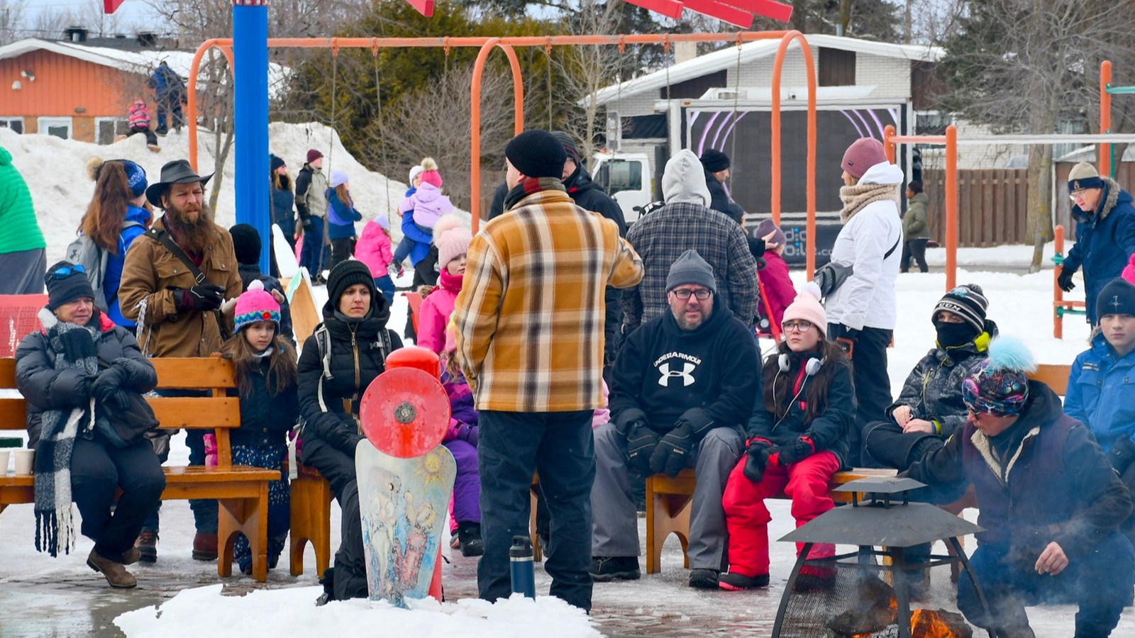 On s'amuse dehors lors de la journée Glisse et Réglisse ce 1er février 