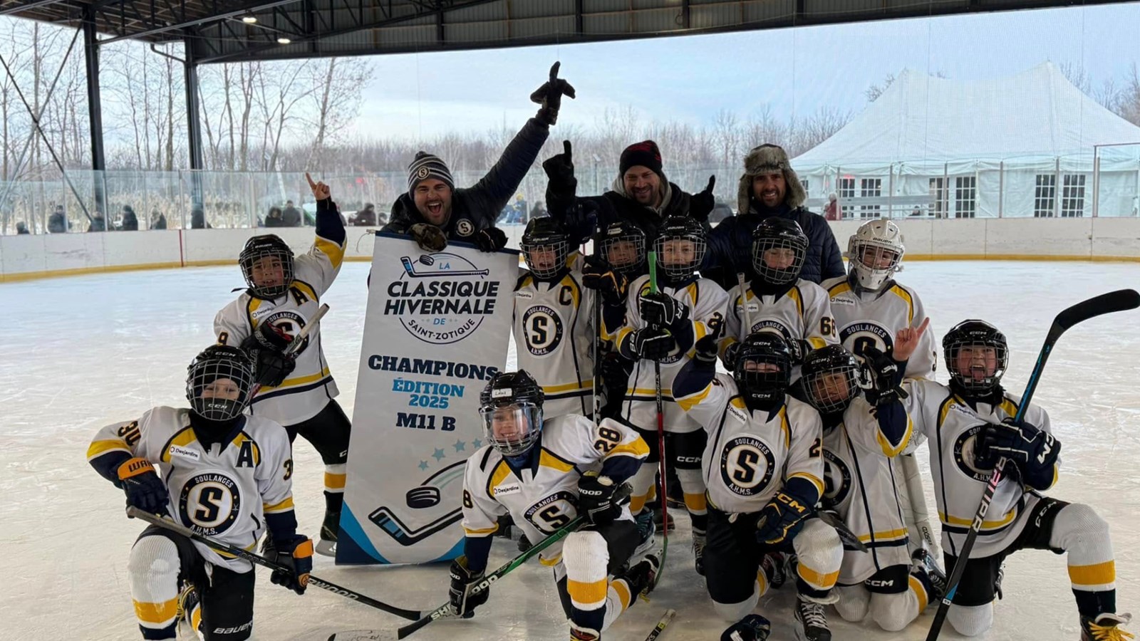 Dans le match qui les opposait aux Stars de Laval-Est, Les Seigneurs de Soulanges de la catégorie M11 B ont largement dominé leur adversaire