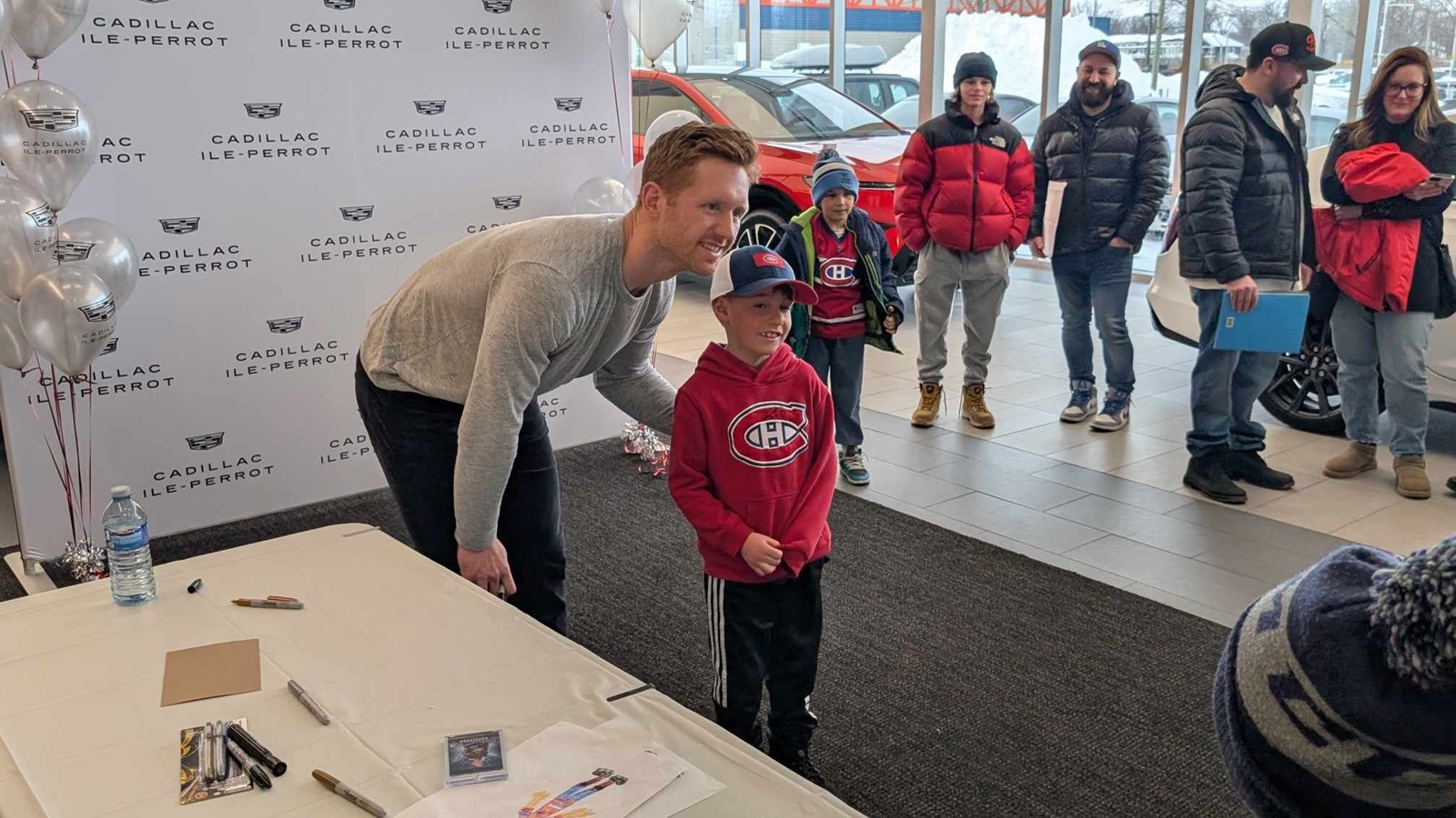 Mike Matheson à la rencontre de ses partisans à l’Île-Perrot