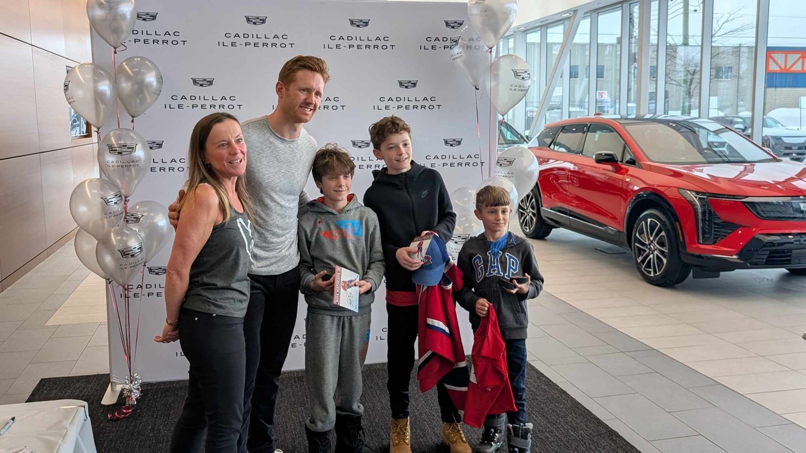 Mike Matheson à la rencontre de ses partisans à l’Île-Perrot