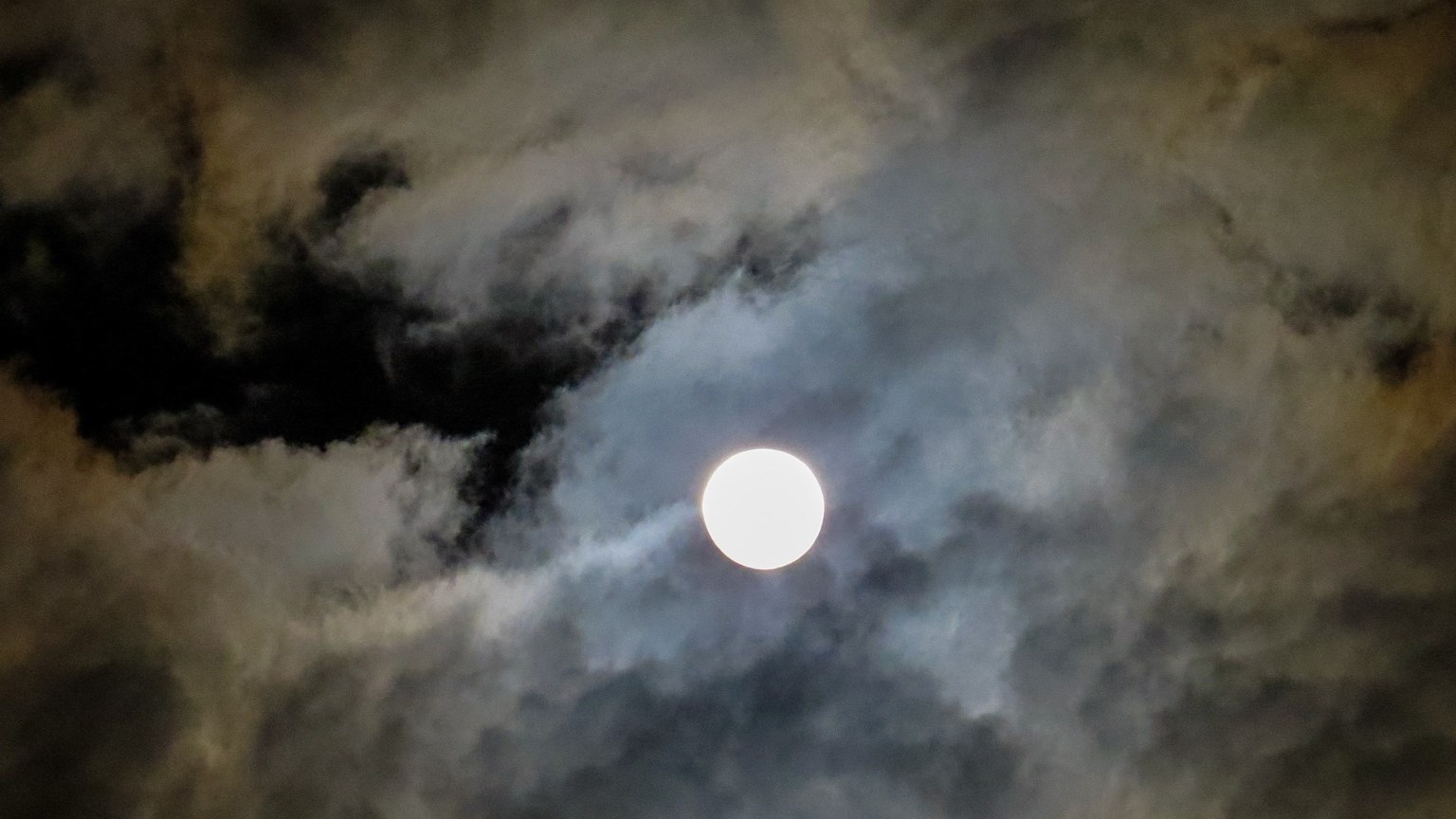 A total lunar eclipse this week in Vaudreuil-Soulanges