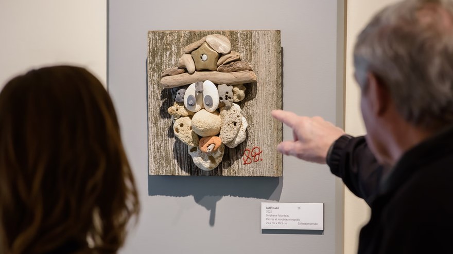 La pierre au coeur du troisième vernissage de TRACE, édition 2024-2025