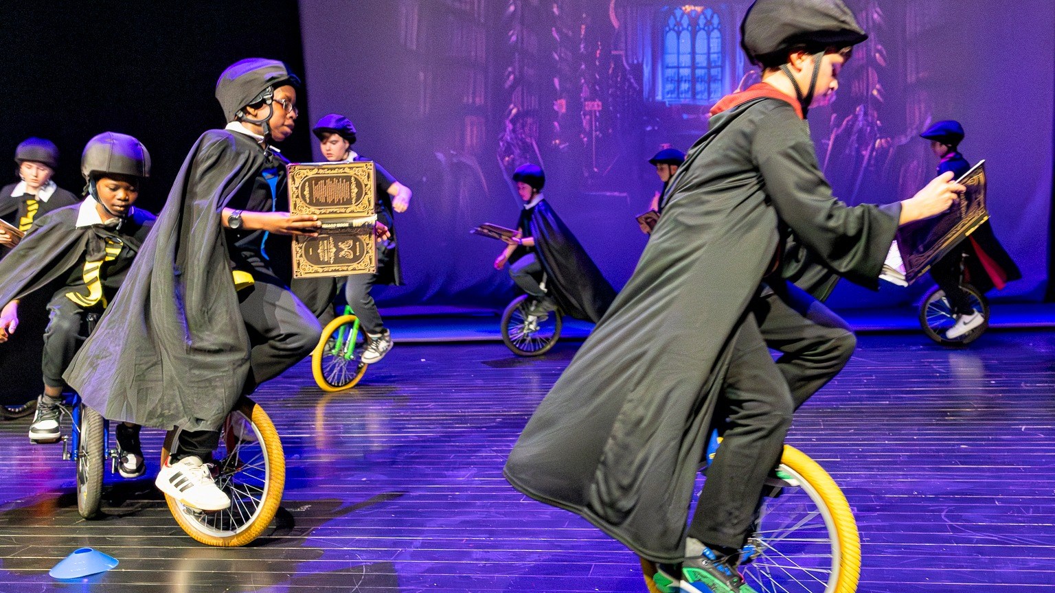 Retour en images sur le premier spectacle du Festi-Cirque en 2025