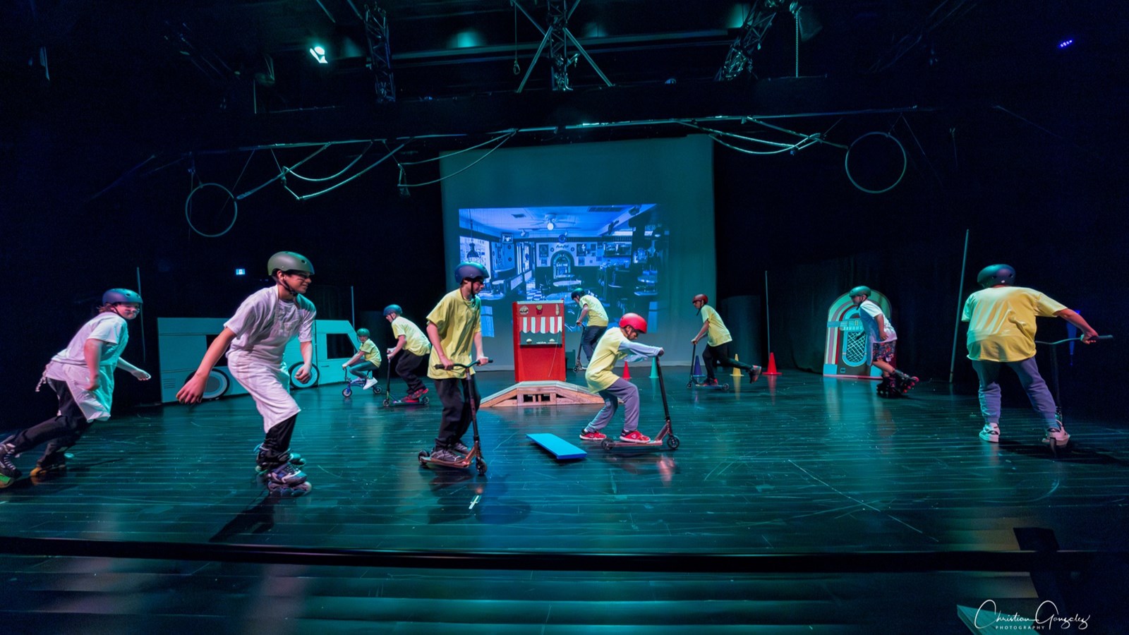 Festi-Cirque: retour en images sur la prestation de l'école du Papillon-Bleu
