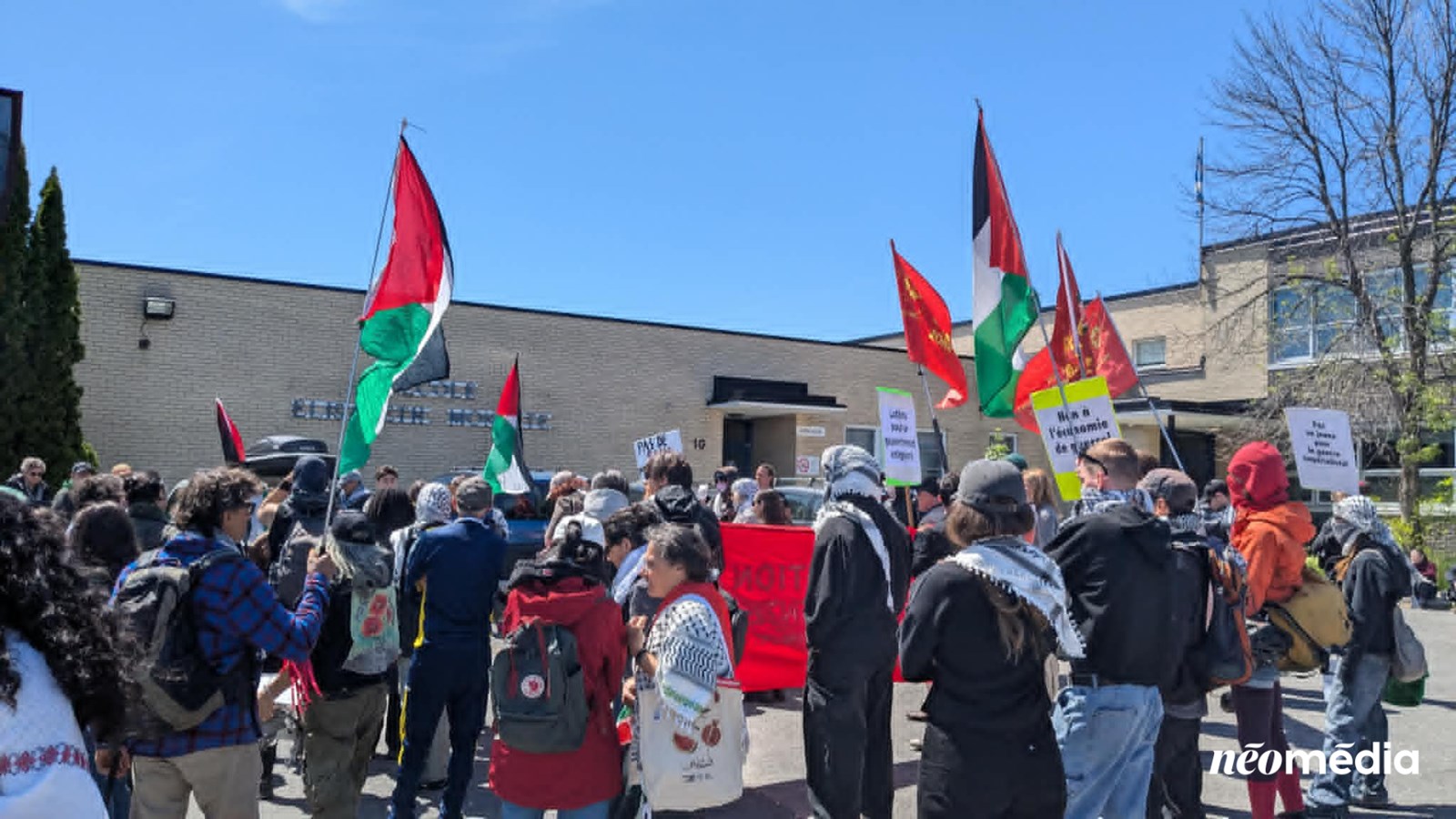 General Dynamics: une manifestation pour s'opposer à l'agrandissement