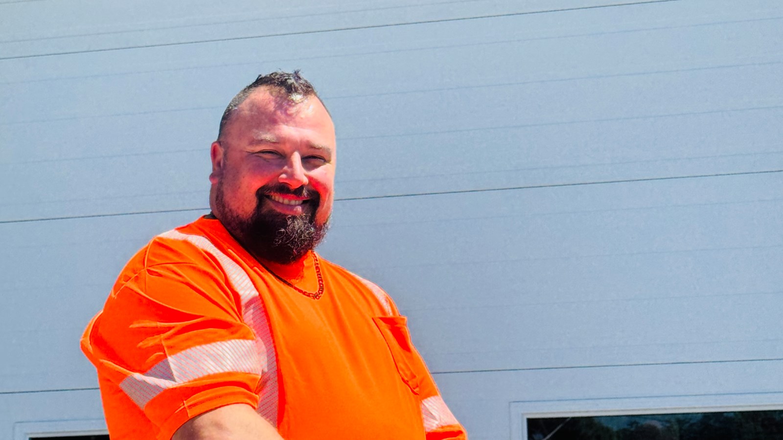 Monsieur Marc Dicaire est fort d’une expérience de 20 années comme directeur de service dans une entreprise locale où il a développé une solide expertise en gestion d'équipe, coordination opérationnelle et service à la clientèle