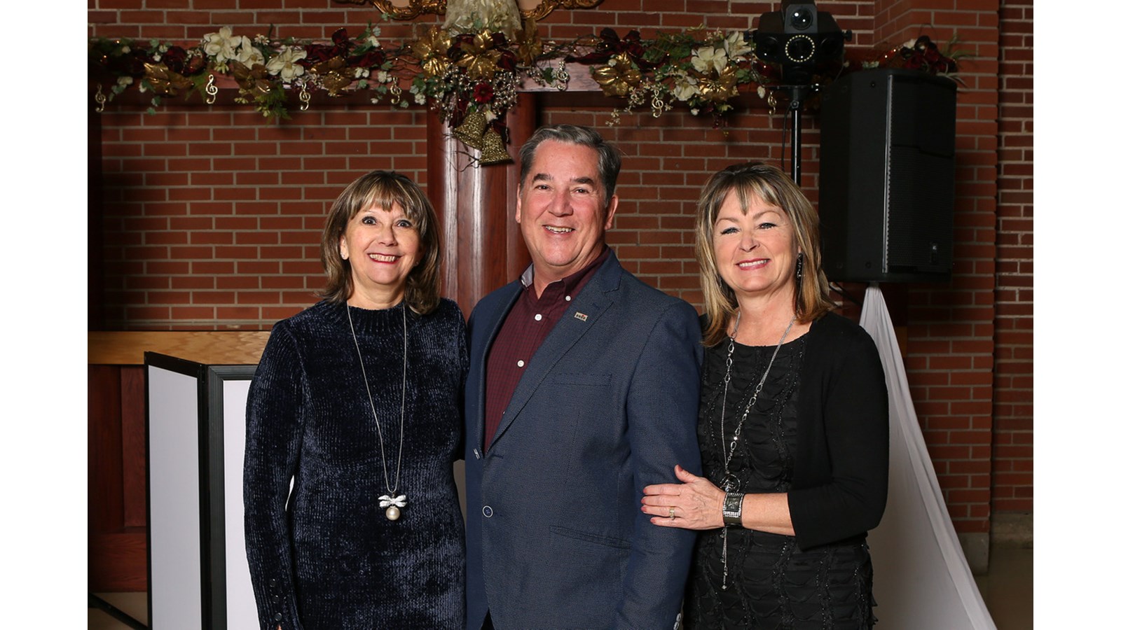 Micheline Lussier, Bernard Derome et Josée Paquette célèbrent 25 ans de service.