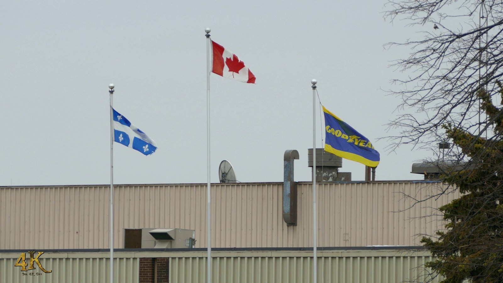 Incendie majeur en cours à l’usine GoodYear de Salaberry-de-Valleyfield