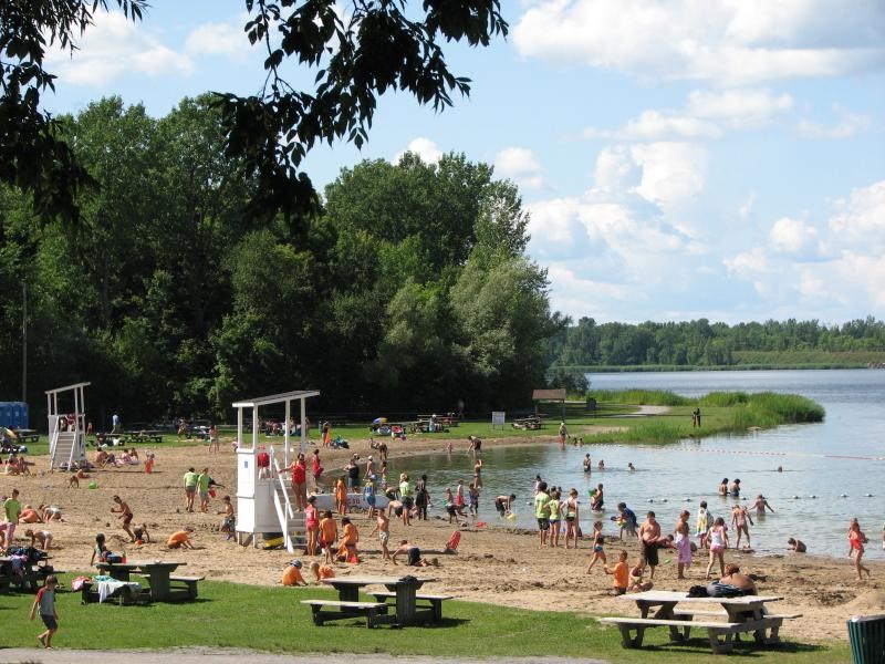 La plage du Parc régional des Île-de-Saint-Timothée vous réserve une journée bien spéciale