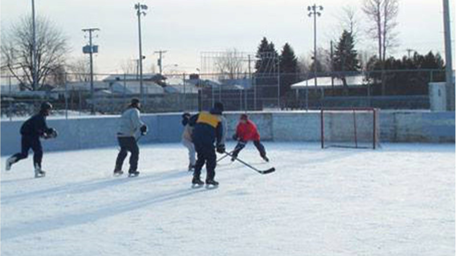 Le réaménagement de la patinoire extérieure coûtera 400 000$ à la municipalité en 2018.